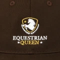 10610341-Czapka-baseballowa-EQ.QUEEN-Melanie-dark-brown-logo.webp